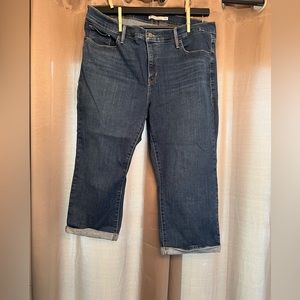 Levi 311 skinny shaping capri size 18W